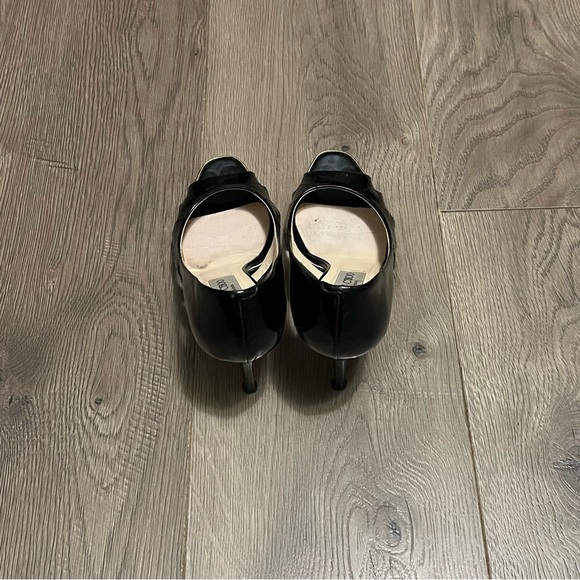 Jimmy Choo black patent leather peep toe heels - Picture 4 of 8